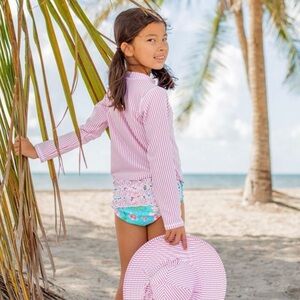 Ruffle Butts pink seersucker and Floral Rash Guard 2-Piece Swim Size 5 year.